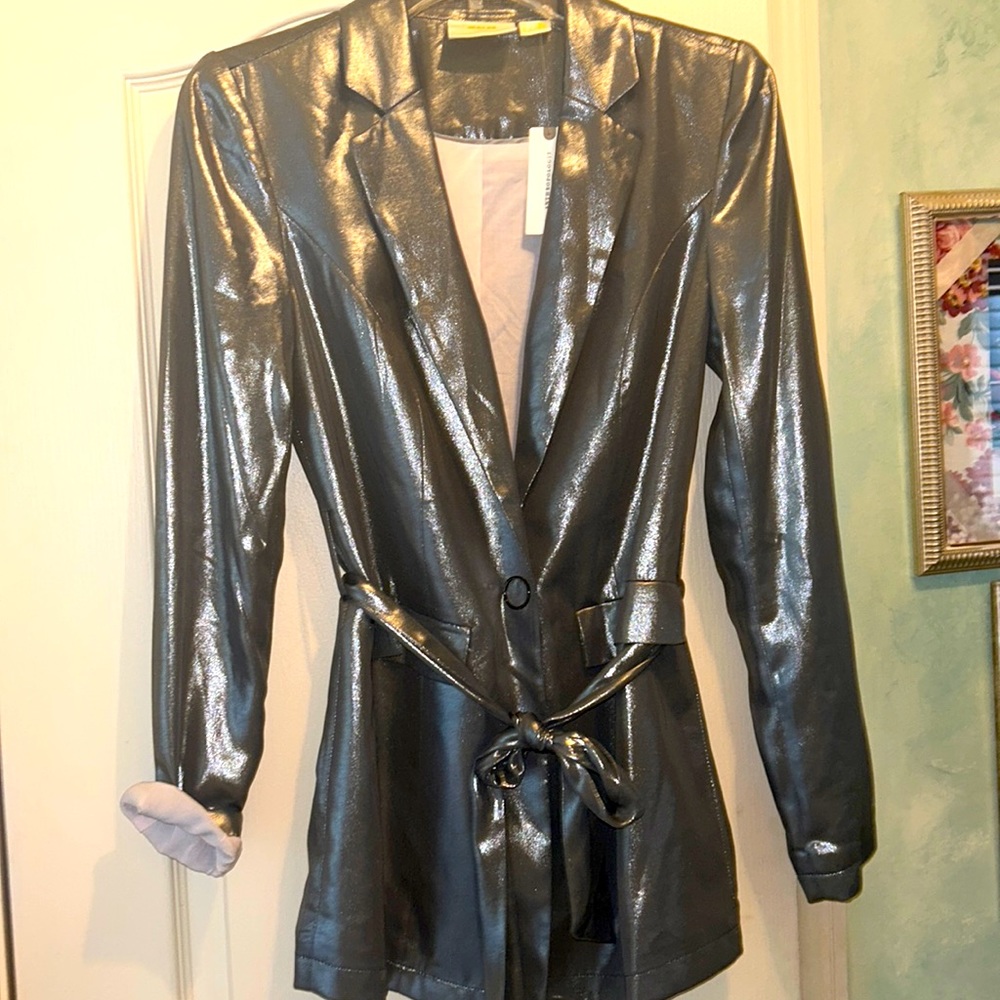 NWT tagsANTHROPOLOGIE liquid glass, silver blazer jacket sz 0 sold out